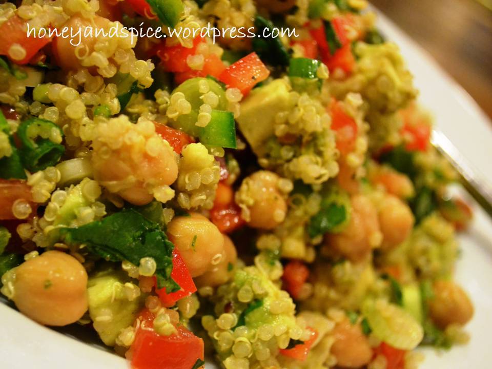 DeshiGrub.comMexican Inspired Quinoa Salad | DeshiGrub.com